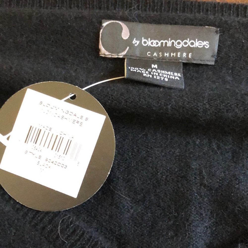 Black cashmere sweater - Picture 3 of 4